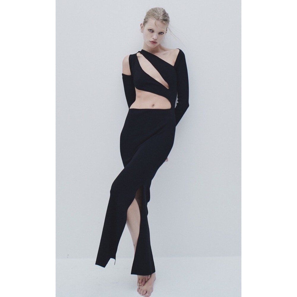 NEW! Aya Muse- Black Hyle Asymmetric Long Sleeve Cutout Maxi Dress Size Medium